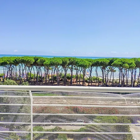 Homiday - Prestige Апартаменты